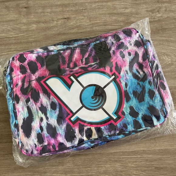 Bang Energy never used Cheetah Laptop case - Picture 7 of 7